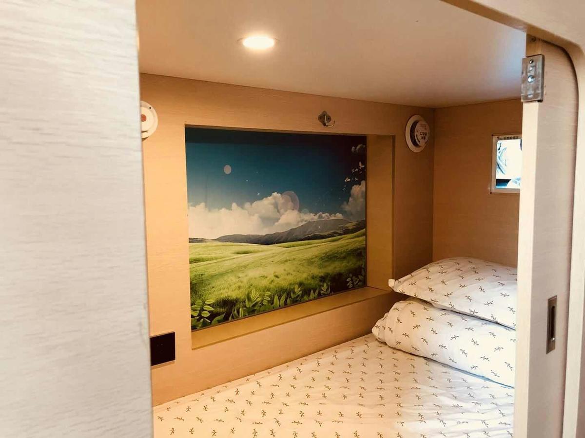 The Olive Tree Capsule Hostel Shenzhen Eksteriør billede