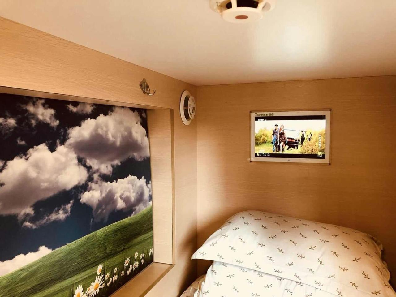 The Olive Tree Capsule Hostel Shenzhen Eksteriør billede