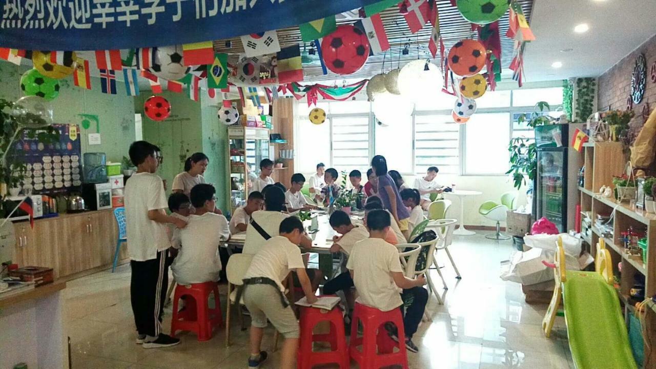 The Olive Tree Capsule Hostel Shenzhen Eksteriør billede